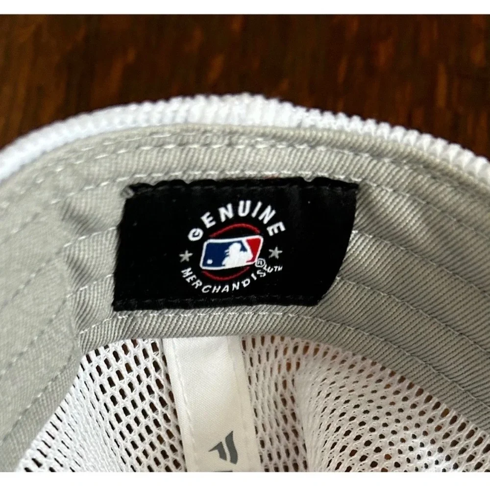 Fanatics Philadelphia Phillies MLB Trucker Hat Red White Mesh Snapback Cap